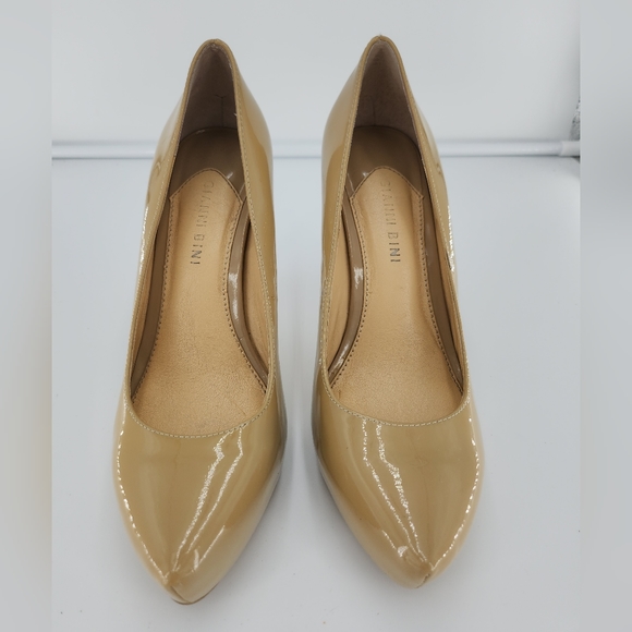 Gianni Bini tan platform heels - Picture 3 of 6